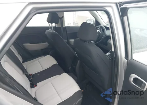 2025 Hyundai Venue Sel z USA, uszkodzony, nr VIN KMHRC8A37SU382511